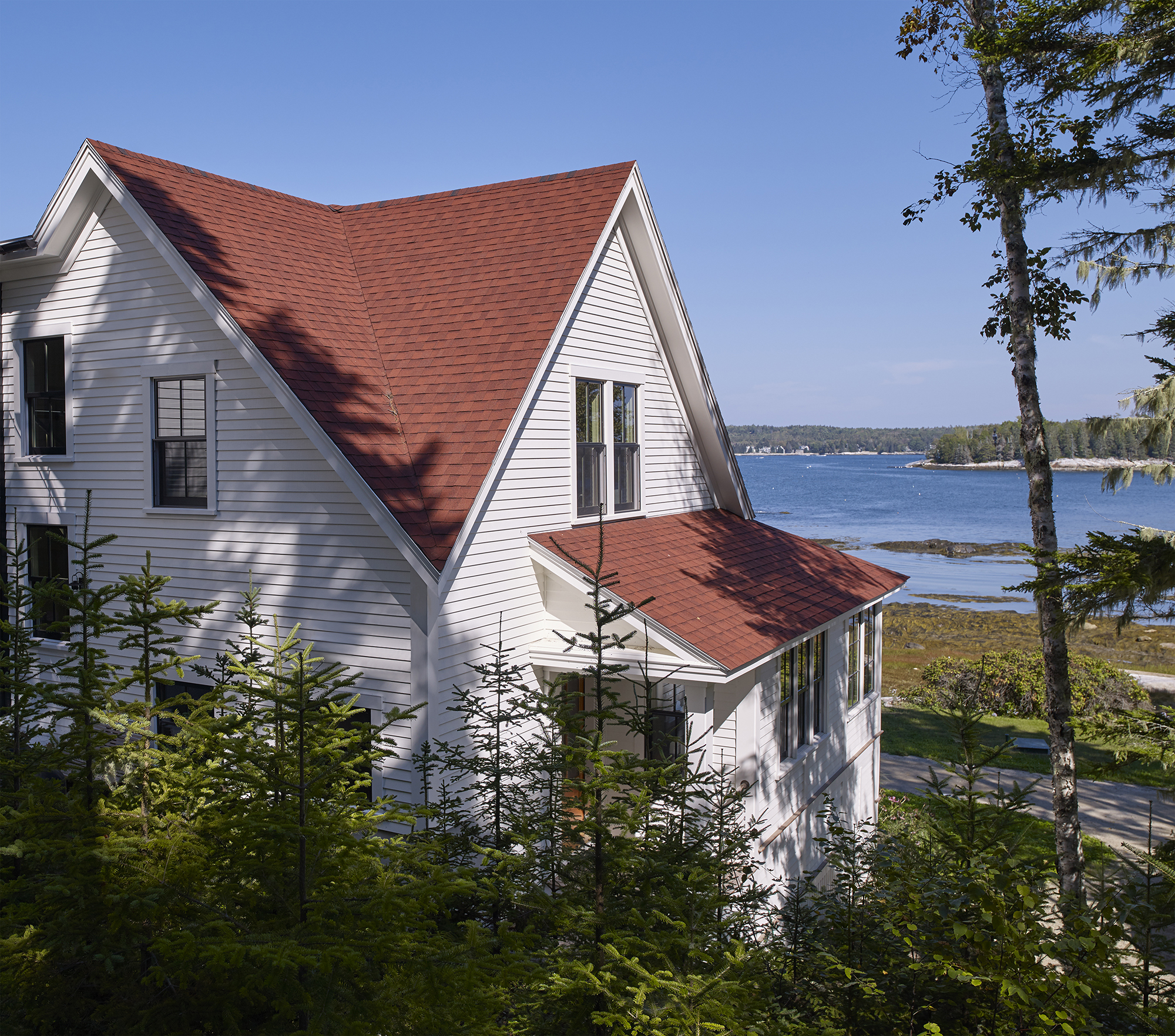 knickerbocker-group-project-capitol-island-cottage-family-coastal-living