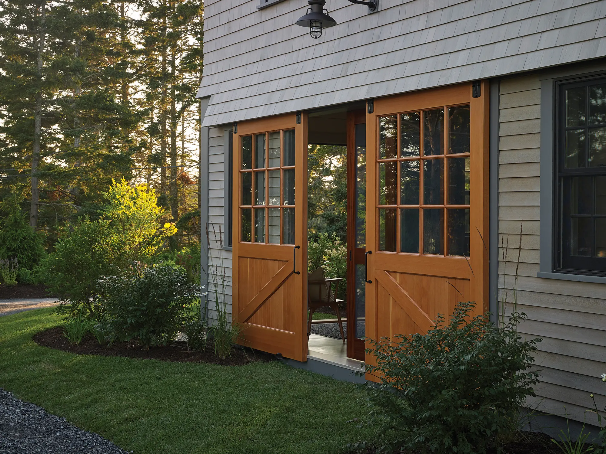 Sliding barn doors to yard