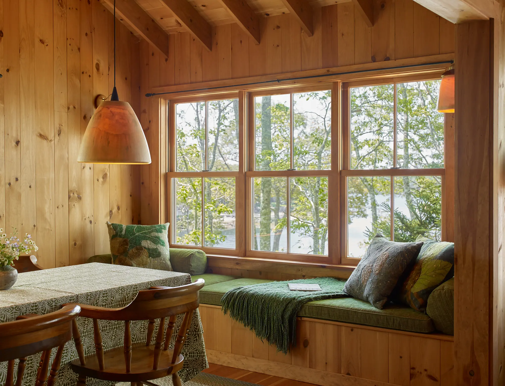 Sitting nook overlooking coast at Little Acorn Cottage
